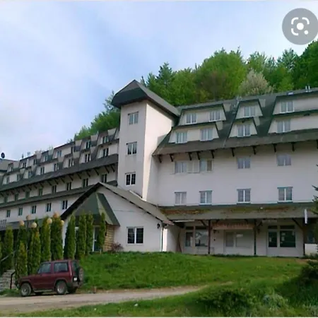 Bele Staze 85, Gondola, *