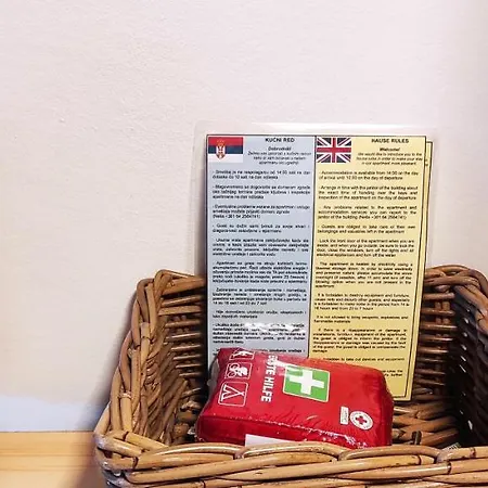 Bele Staze 85, Gondola, *