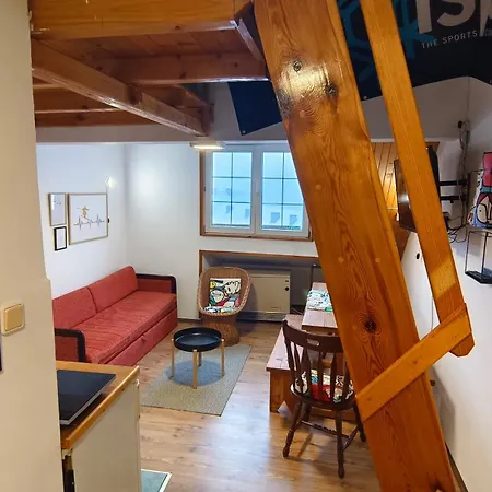 Bele Staze 85, Gondola, *